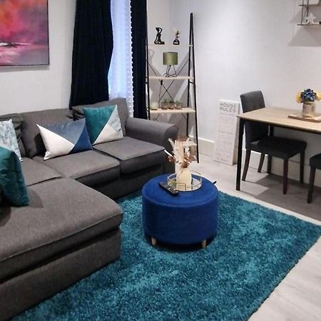 Strood Home-Sleeps 6-Great For Groups & Families Rochester  Exteriér fotografie